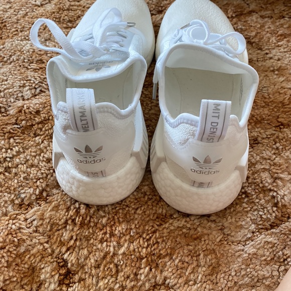 All white Adidas - Picture 3 of 7